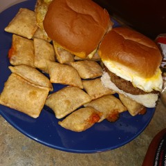 23FamiliaWeAlwaysEatingGood23