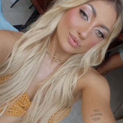 Rubia  Boone