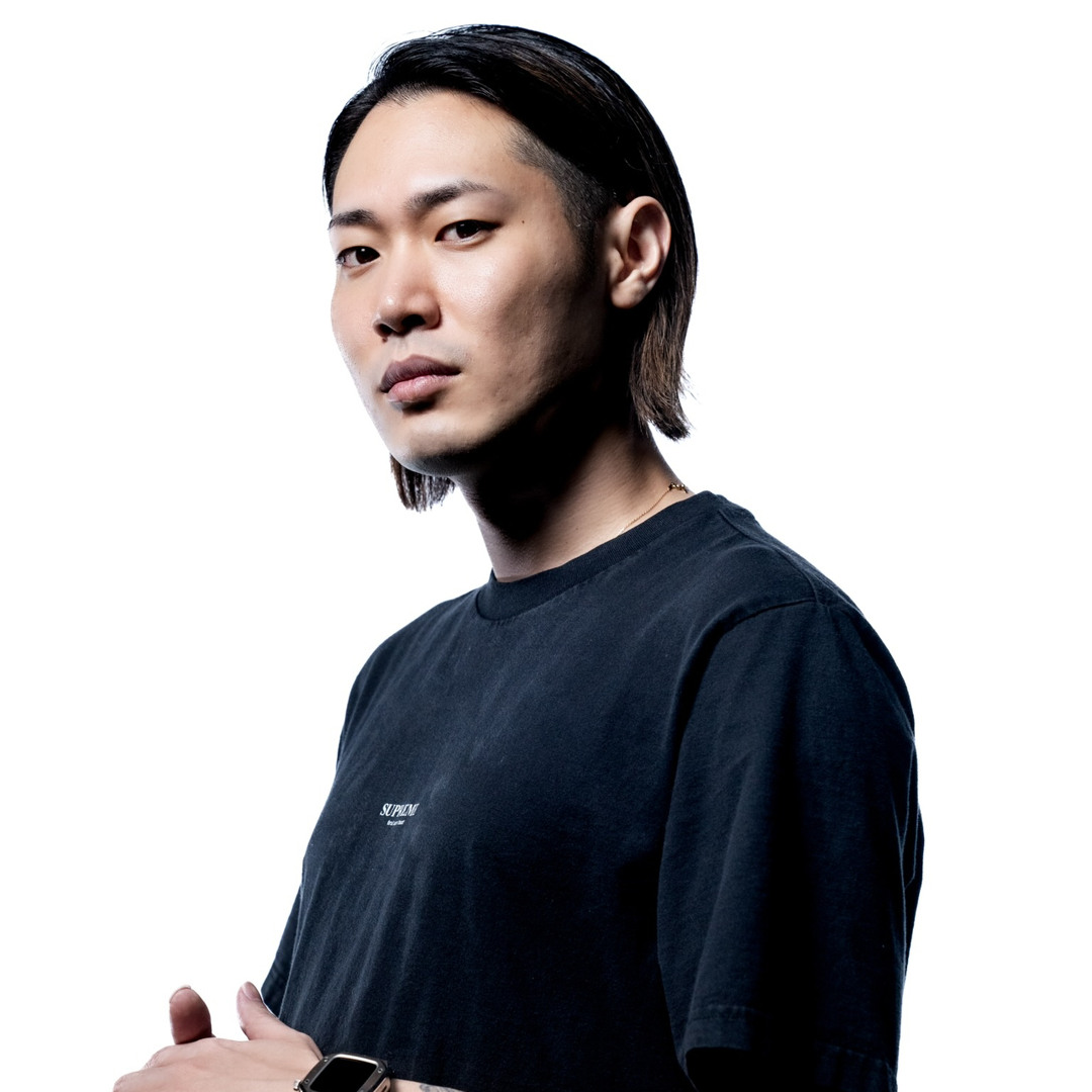 ryota akiyamaの一点物 Stream AKIYAMA RYOTA music | Listen to songs, albums