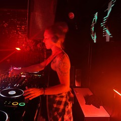 ReBeCcA MiNuUsCh