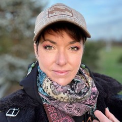 Lucy Verde Roze
