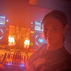 🎀 dj people's princess 🎀