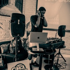 DJ J3FF
