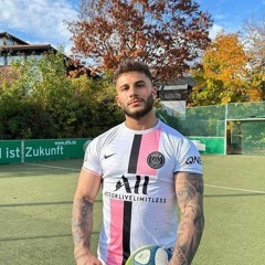 David González