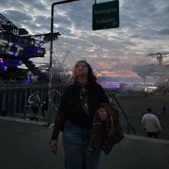 Mona Mour