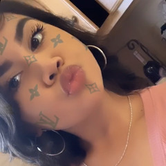 Bela Seballos✨🖤