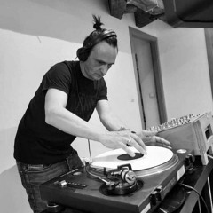 Mr. Lee 🏴‍☠️