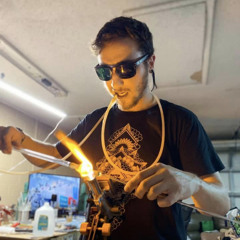 Spunout_glass