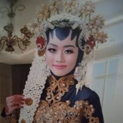 Putri Apriani