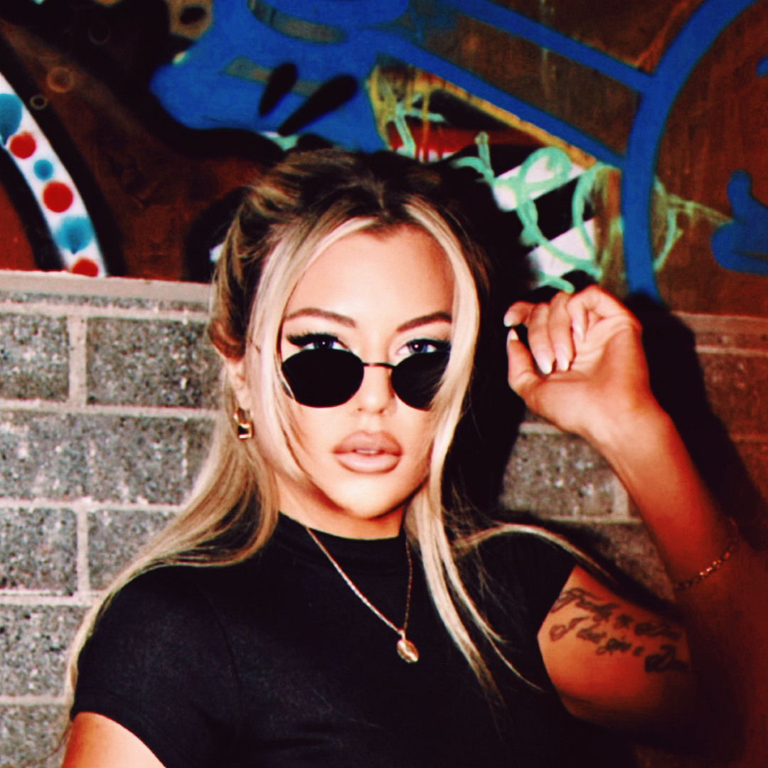 Megan Nicole’s avatar