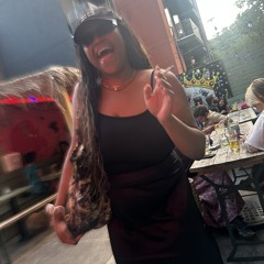 Riah_b