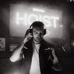 DJ Hoist