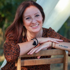 Elle Lo