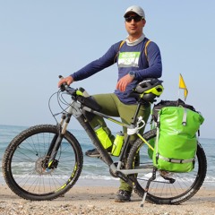 شاهین خردمند