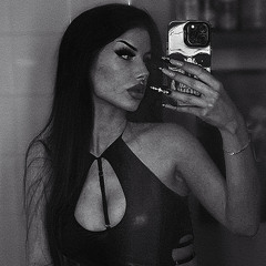 𝑉𝑎𝑛𝑒𝑠𝑠𝑎 🖤