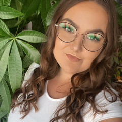 Ashley MacGillivray
