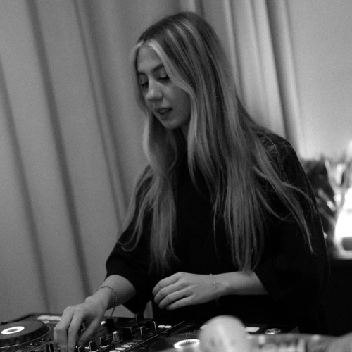Celine Roman