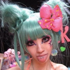 @strainofindica | mika