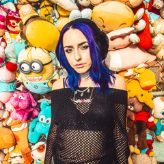 weirdtechnogirlfriend