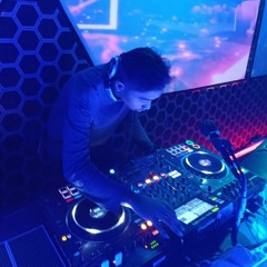 Aditia Falentino (2)