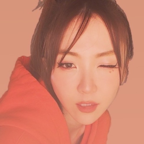 Emi Hinouchi’s avatar