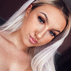 Chloe Louise