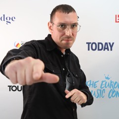 iL GrAnDe Dj MiK (4)