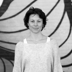 Isabella Frost Bergman Integrative Yoga