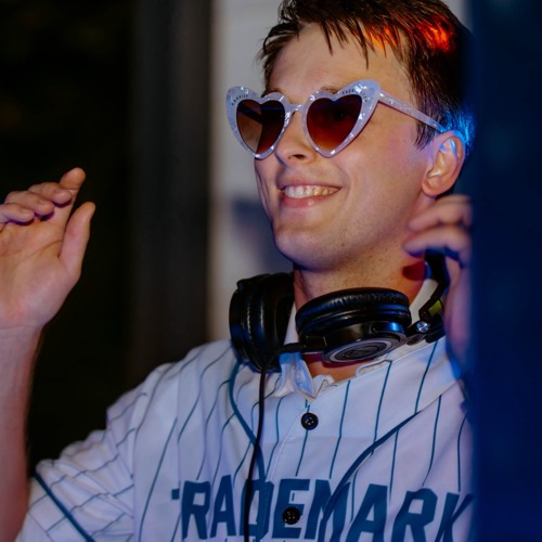 Train x BUNT. - Drive By x Unbreakable (TRADEM/\RK Mashup)