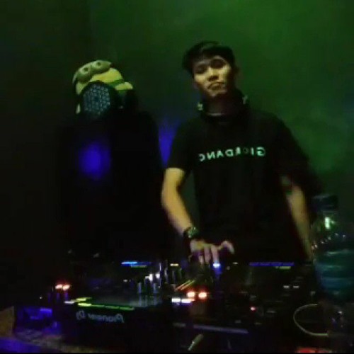 DJ.YOGI AN’s avatar