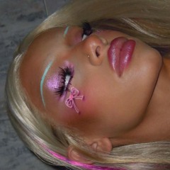 Exoh Kisses (PrettiPnk)