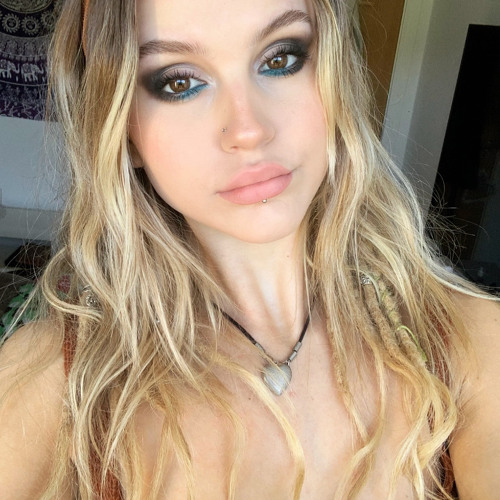 Paige Tucker’s avatar