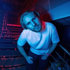 THEO VOYER