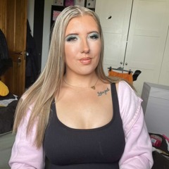 chloebails12