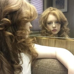 ♱
