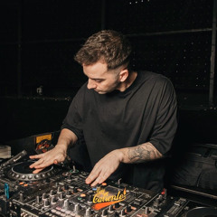 DJ Cruz