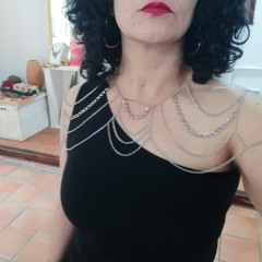 Luisa Valencia