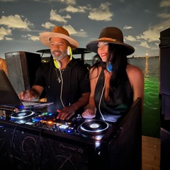 DJ Mr N Mrs