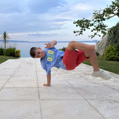 b-boy double  sigma