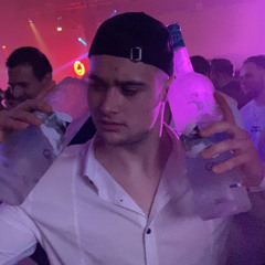 DER KRATER (Hardstyle)