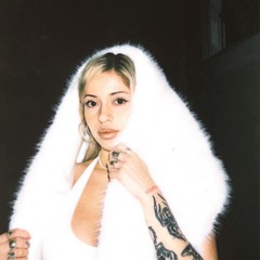 PEACHES