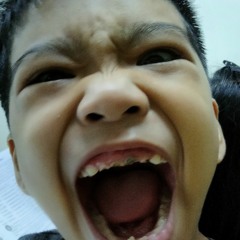 Hiram Chalcedony Guyo