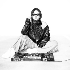 Straight Vibes House Set