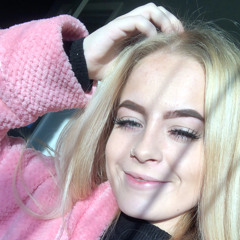 Demi Lee Dennett