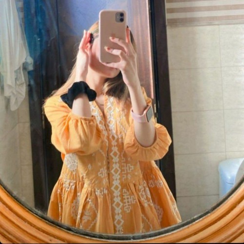 Alina khan’s avatar