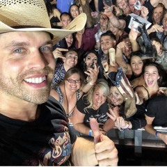 Dustin Lynch