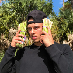 BROCCOLI HEAD