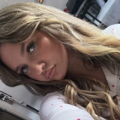 nicolethomson