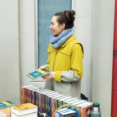 Kuñja-maṇḍanā devi dasi