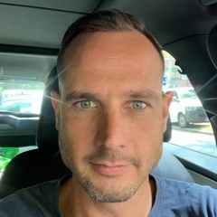 Florian Schröder